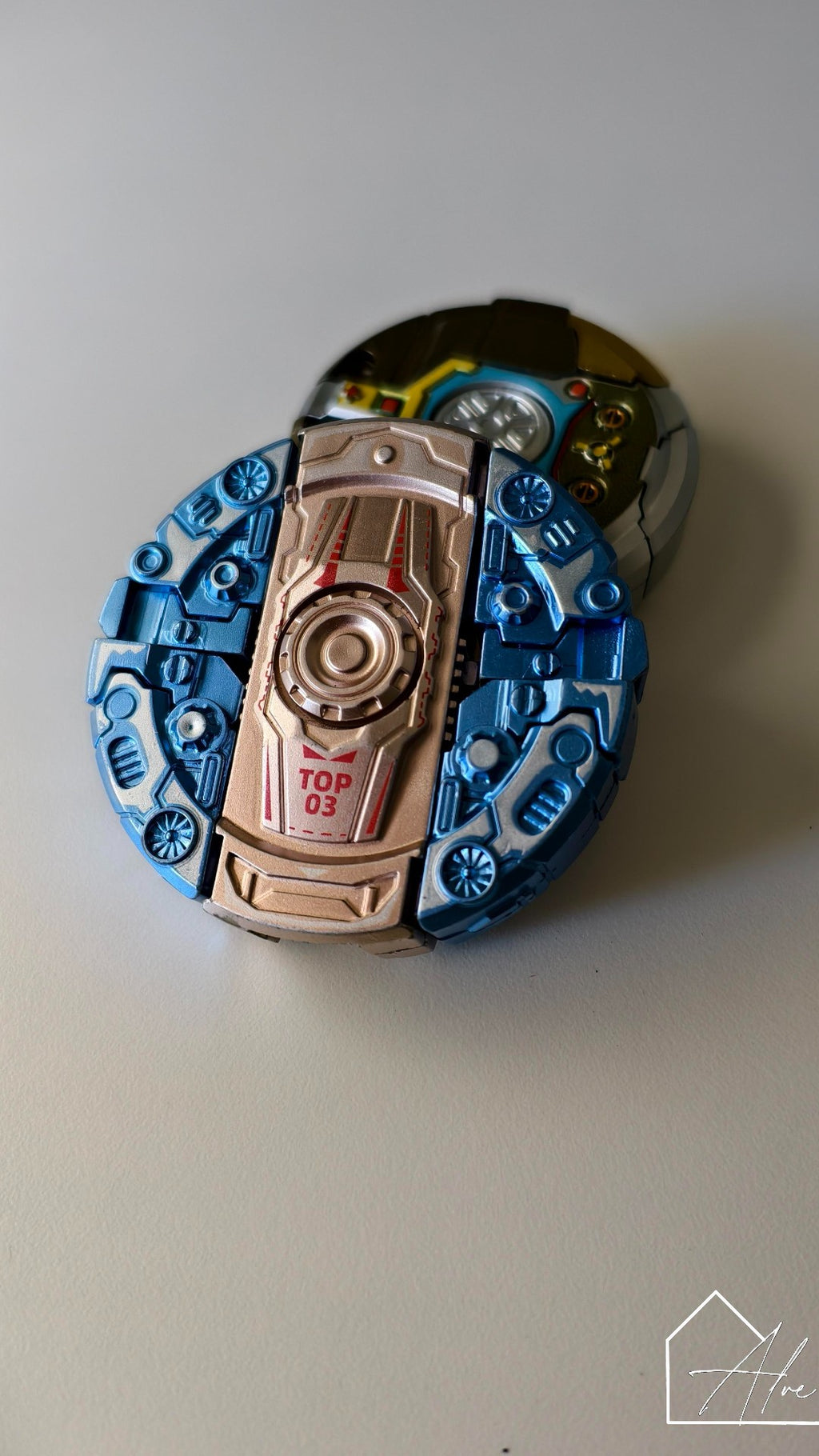 Transformable Spinner Fidget – 2-in-1 Robot Toy and Desk Companion – Home by Alve