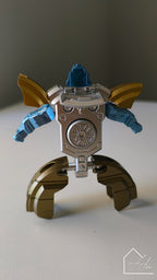 Fidget spinner robot close-up – quality metallic finish
