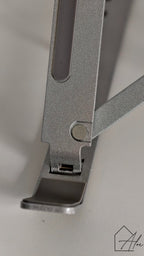 Aluminium laptop stand close-up – premium build quality for daily use