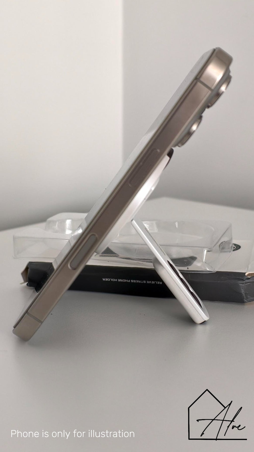 Wireless charging magnetic phone stand – strong hold for daily use