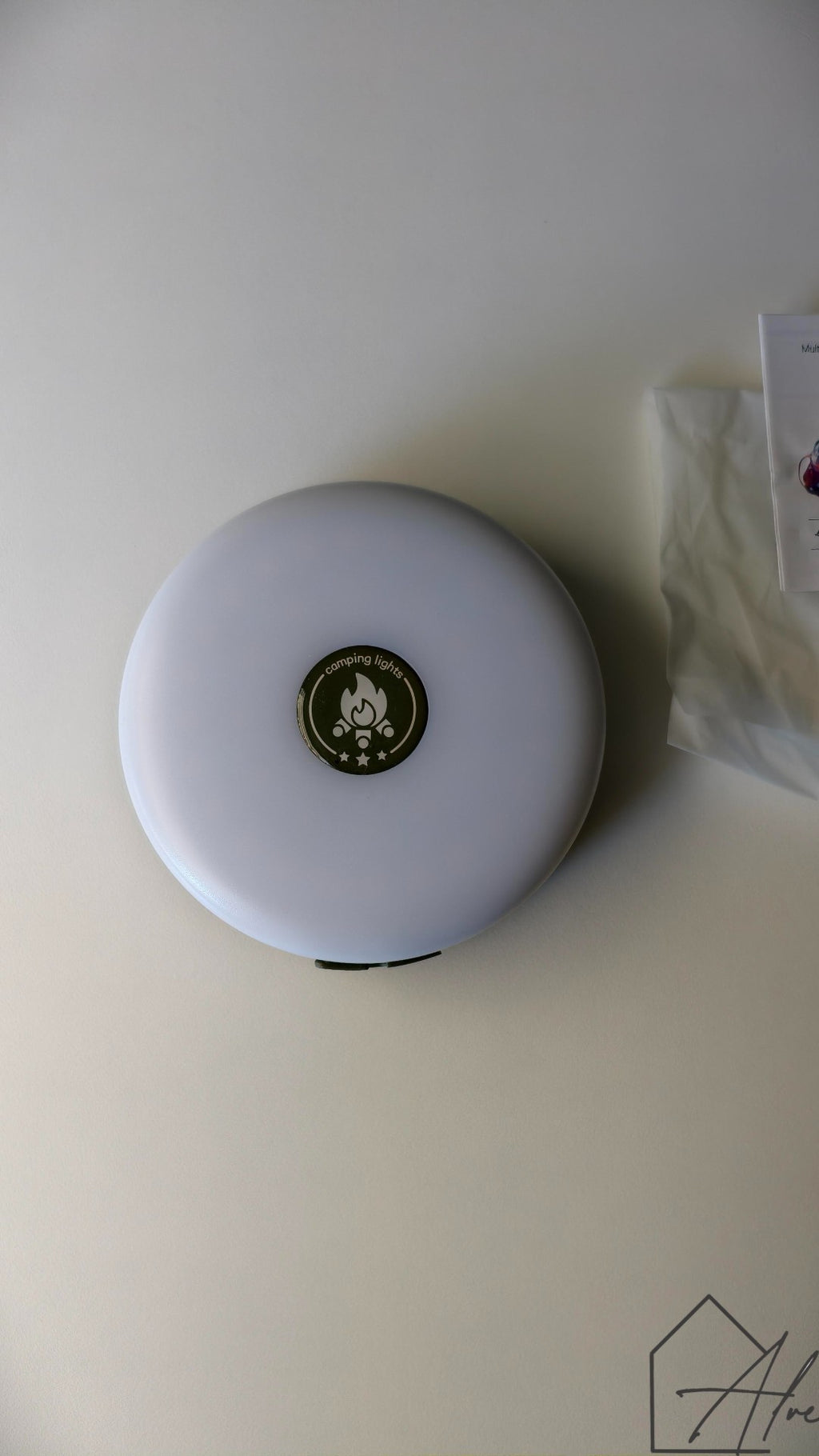 LED string light retractable spool – easy to wind and store