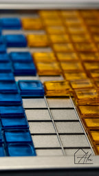 Strategy puzzle game for families – colourful Tetris-style blocks